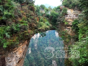 古城 鳳凰 と 映画 『 アバター 』 の世界 世界遺産 武陵源