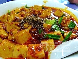 楽山 芭石鉄道 成都 世界遺産 蒸気機関車 に乗車体験する 観光 旅行 ツアー